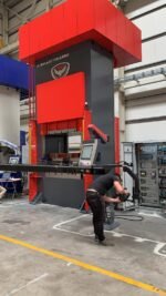 Revolution Machine Tools 40HP 550 Ton H-Frame Hydraulic Deep Drawing Press H-SMART HSA 550 – Image 3
