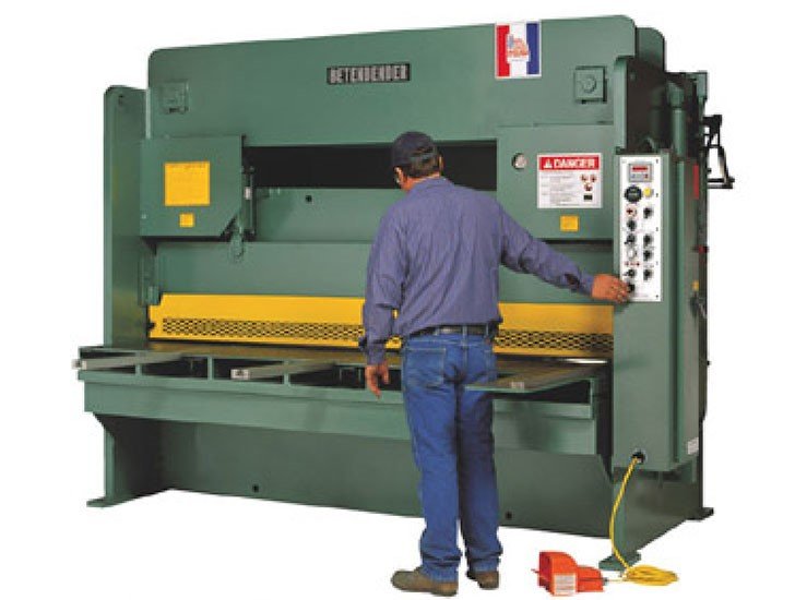 3.8_shear_25_12.jpg Betenbender 460V Three Phase 5/8" Hydraulic Shear 12' Bed